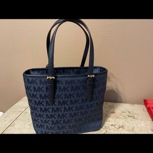 Michael Kors Zippered Tote Purse ( NWT)